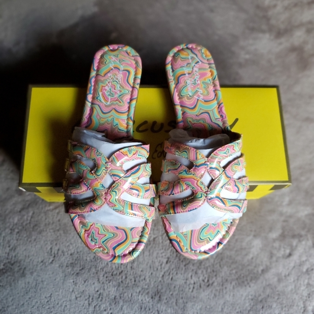 NEW Circus by Sam Edelman Multicolor Sandals - Picture 2 of 6